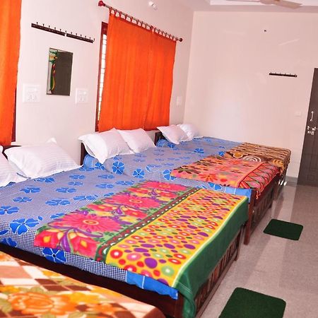 Jalavaibhava Homestay Kalasa Buitenkant foto